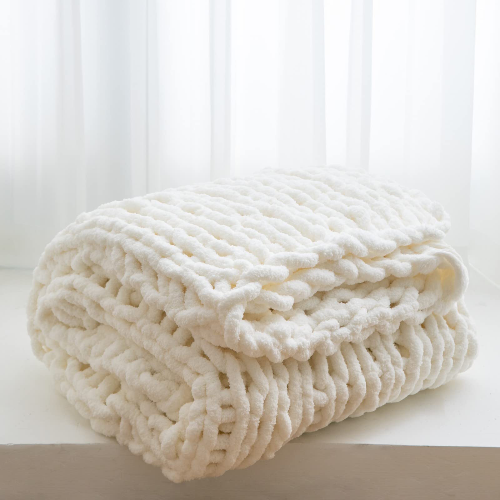WESHIONGOO Chunky Knit Blanket Throw 40"*40" Knitted Throw Blankets for Couch Bed Fluffy Soft Blanket with Jumbo Chenille Yarn Thick 100% Handmade(Black)