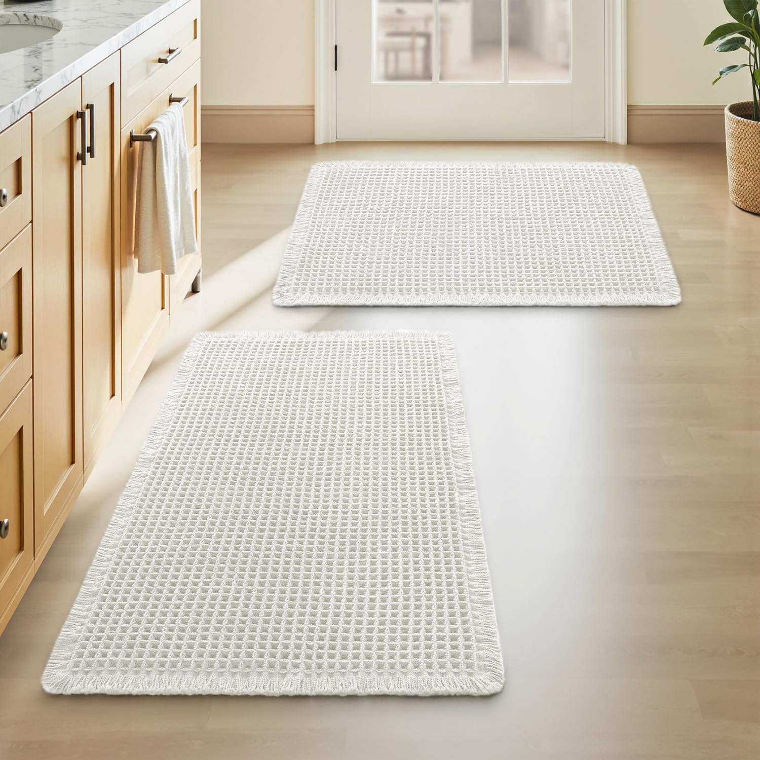 AMOAMI Upgraded Waffle Bath Mat, Super Absorbent Non Slip Bath Mats for Bathroom Floor, Machine Washable Bathroom Rugs with Tassels, Rubber Backed Bathroom Mats, Ultra Soft, 17" x 24", Brown