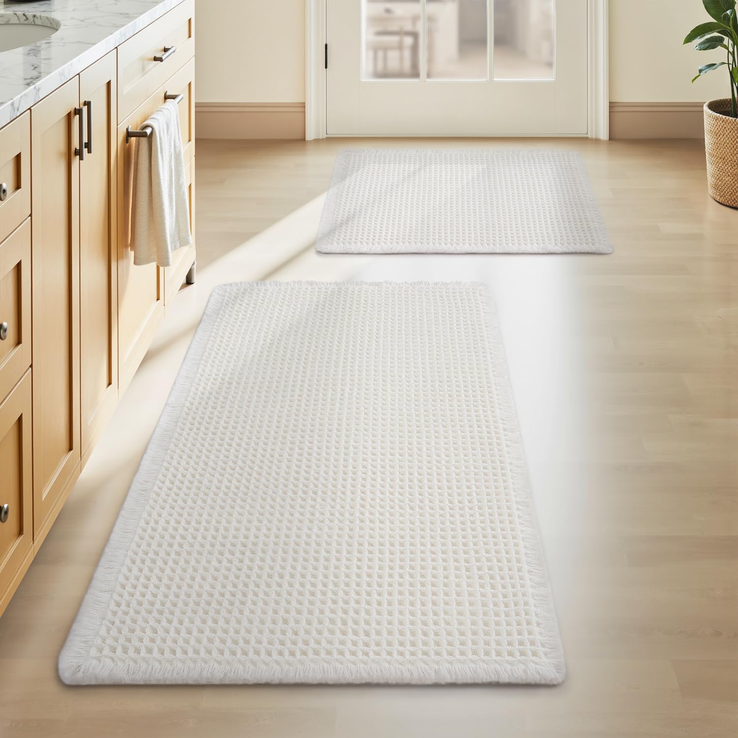 AMOAMI Upgraded Waffle Bath Mat, Super Absorbent Non Slip Bath Mats for Bathroom Floor, Machine Washable Bathroom Rugs with Tassels, Rubber Backed Bathroom Mats, Ultra Soft, 17" x 24", Brown