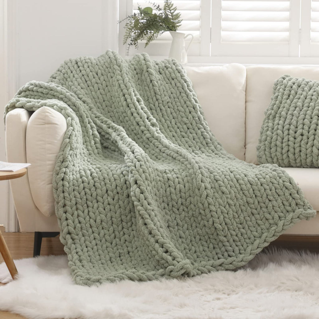 WESHIONGOO Chunky Knit Blanket Throw 40"*40" Knitted Throw Blankets for Couch Bed Fluffy Soft Blanket with Jumbo Chenille Yarn Thick 100% Handmade(Black)