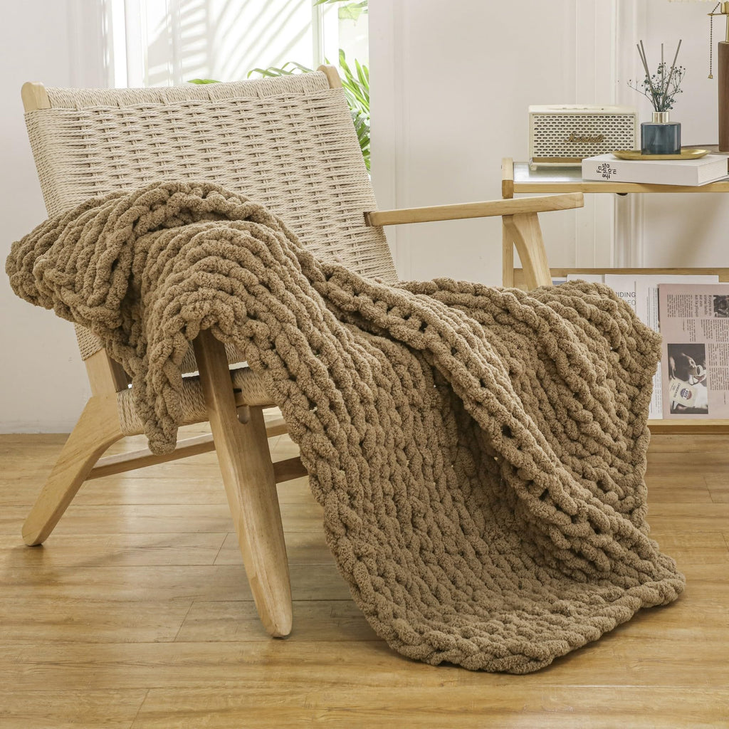 WESHIONGOO Chunky Knit Blanket Throw 40"*40" Knitted Throw Blankets for Couch Bed Fluffy Soft Blanket with Jumbo Chenille Yarn Thick 100% Handmade(Black)