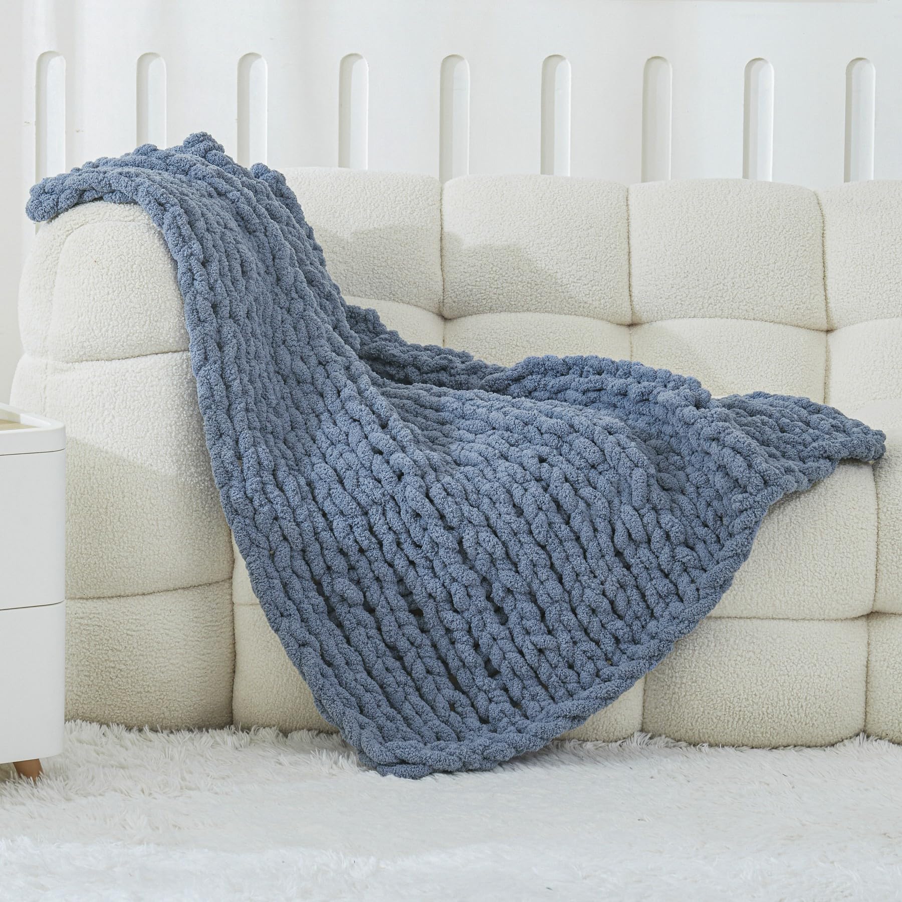 WESHIONGOO Chunky Knit Blanket Throw 40"*40" Knitted Throw Blankets for Couch Bed Fluffy Soft Blanket with Jumbo Chenille Yarn Thick 100% Handmade(Black)