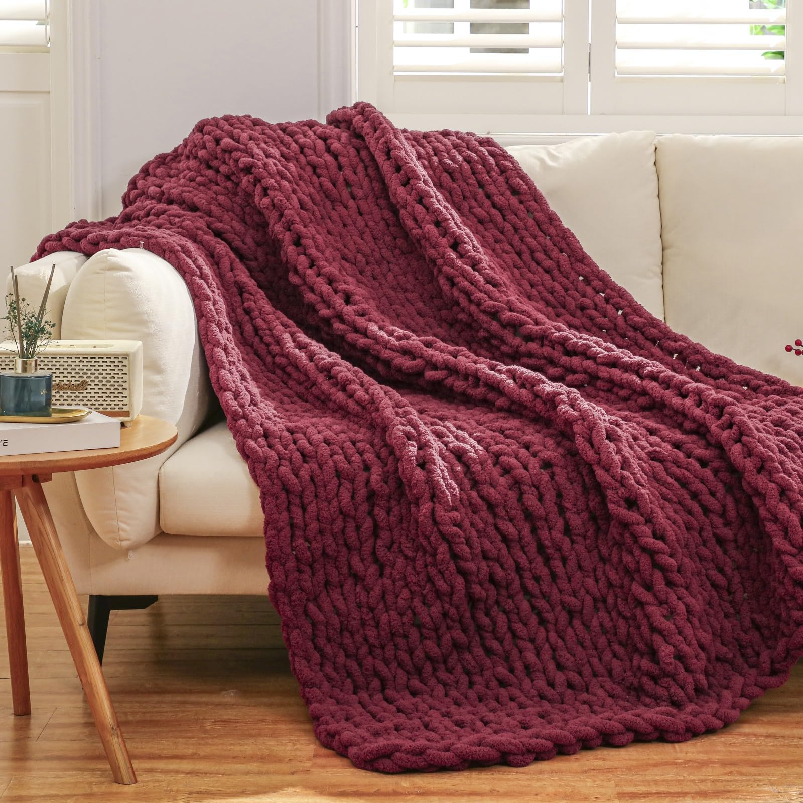 WESHIONGOO Chunky Knit Blanket Throw 40"*40" Knitted Throw Blankets for Couch Bed Fluffy Soft Blanket with Jumbo Chenille Yarn Thick 100% Handmade(Black)