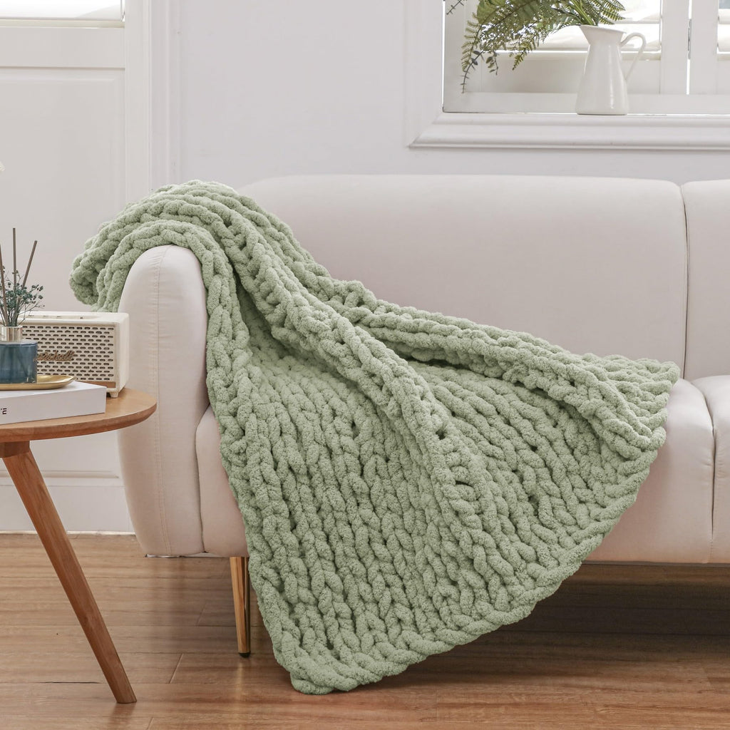 WESHIONGOO Chunky Knit Blanket Throw 40"*40" Knitted Throw Blankets for Couch Bed Fluffy Soft Blanket with Jumbo Chenille Yarn Thick 100% Handmade(Black)
