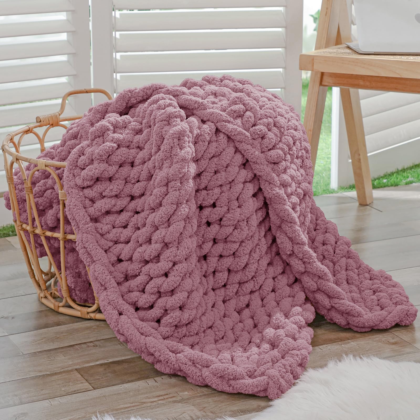 Bigacogo Chunky Knit Throw Blanket for Couch, 40x60 inches, 100% Hand Knitted with Thick Jumbo Chenille Yarn, Cozy Soft Large Rope Knot Cable Crochet Blankets for Sofa Bed Living Room, Beige