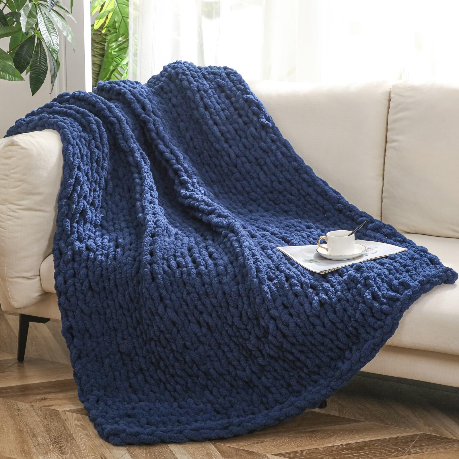 WESHIONGOO Chunky Knit Blanket Throw 40"*40" Knitted Throw Blankets for Couch Bed Fluffy Soft Blanket with Jumbo Chenille Yarn Thick 100% Handmade(Black)