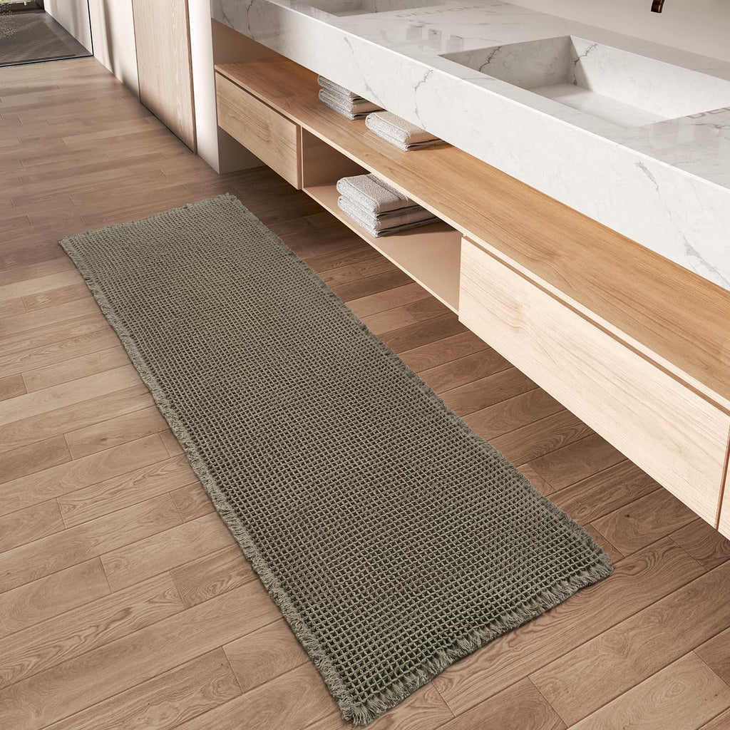 AMOAMI Upgraded Waffle Bath Mat, Super Absorbent Non Slip Bath Mats for Bathroom Floor, Machine Washable Bathroom Rugs with Tassels, Rubber Backed Bathroom Mats, Ultra Soft, 17" x 24", Brown