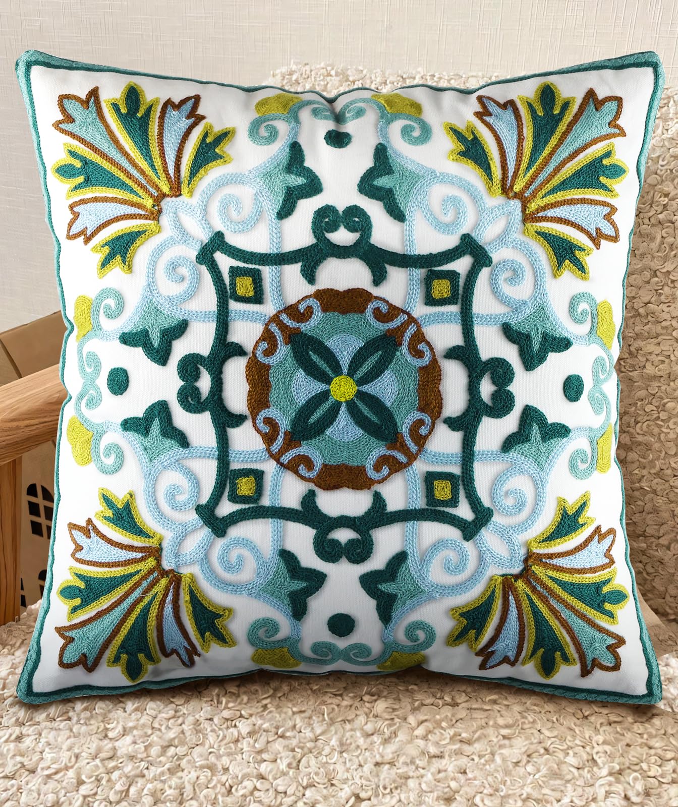 Embroidered Throw Pillow Cover - 18x18 Decorative Pillow Cover with Zipper Aesthetic Cute Design Boho Spring Summer Cozy Throw Pillowcase for Living Room Couch Sofa Bed, White Daisy