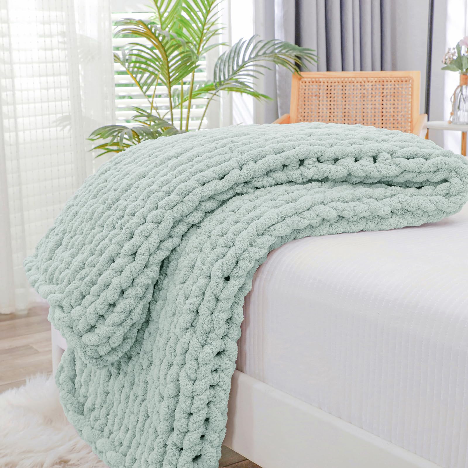 Bigacogo Chunky Knit Throw Blanket for Couch, 40x60 inches, 100% Hand Knitted with Thick Jumbo Chenille Yarn, Cozy Soft Large Rope Knot Cable Crochet Blankets for Sofa Bed Living Room, Beige