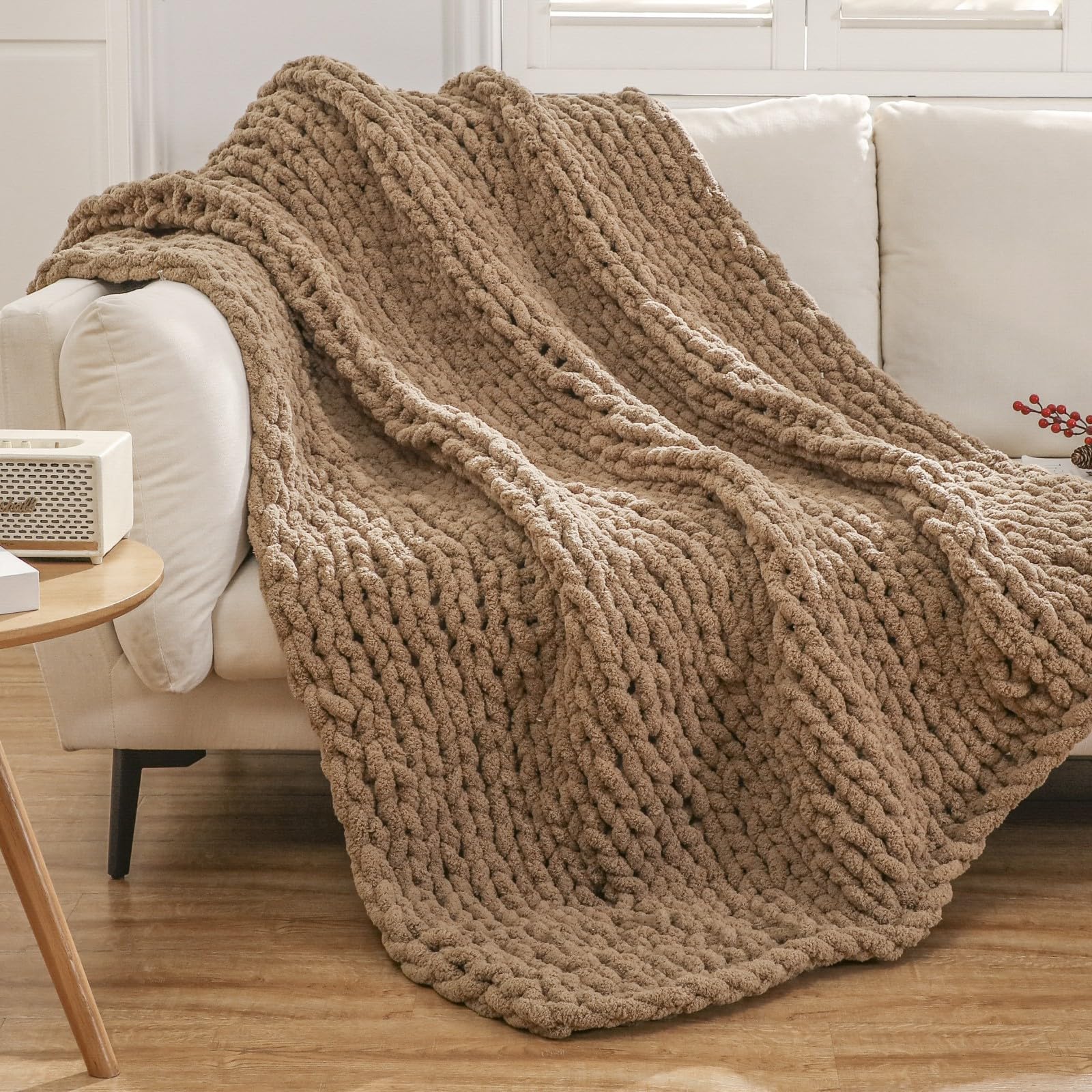 WESHIONGOO Chunky Knit Blanket Throw 40"*40" Knitted Throw Blankets for Couch Bed Fluffy Soft Blanket with Jumbo Chenille Yarn Thick 100% Handmade(Black)